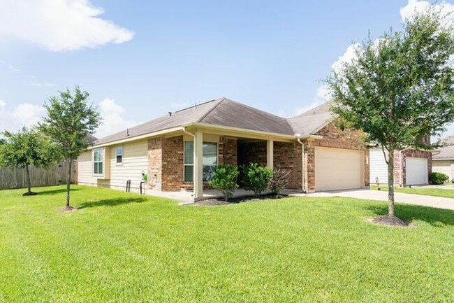 Building Photo - 2503 Montecito Ln