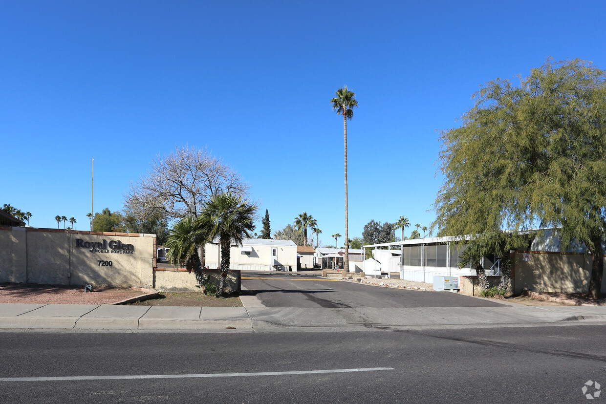 Foto del edificio - Royal Glen Mobile Home Park