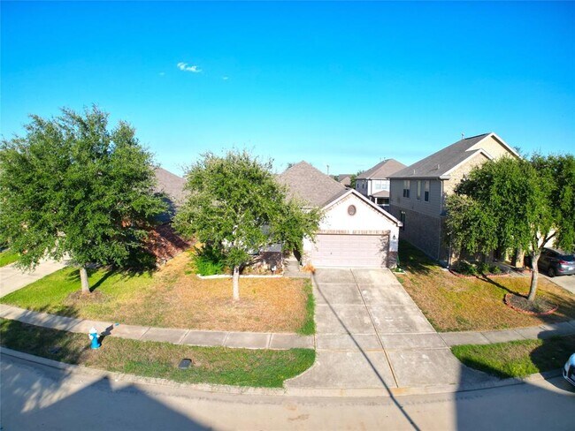Building Photo - 11014 Avery Oaks Ln