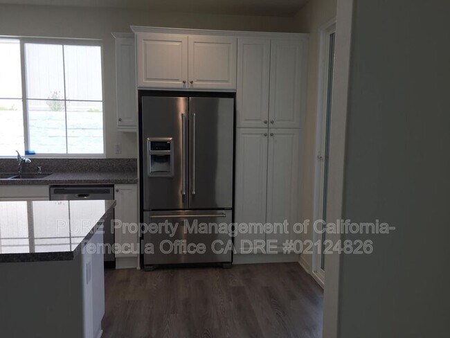Foto del edificio - 32366 Turner Ln