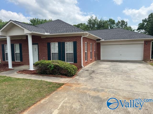 Building Photo - 202 Blue Sage Dr