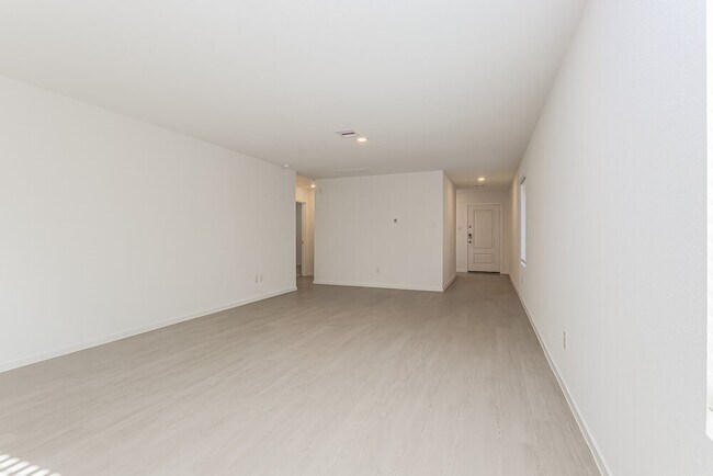 Foto del edificio - 1523 Crowson Rdg