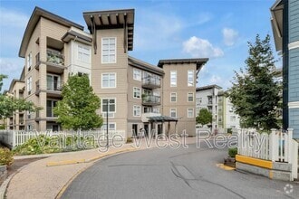 Building Photo - 547 Yates Rd