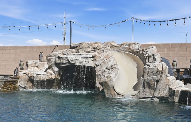 Foto del edificio - 3922 Jacob Lake Cir