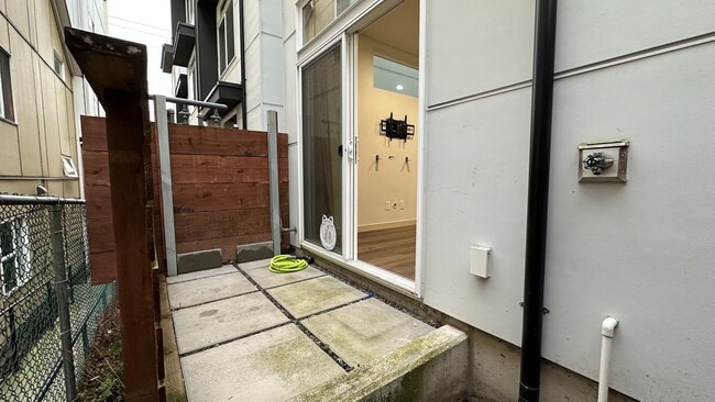 Foto del edificio - 1803 20th Ave