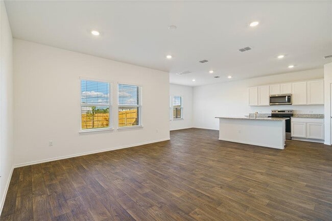 Building Photo - 18512 Cremello Dr
