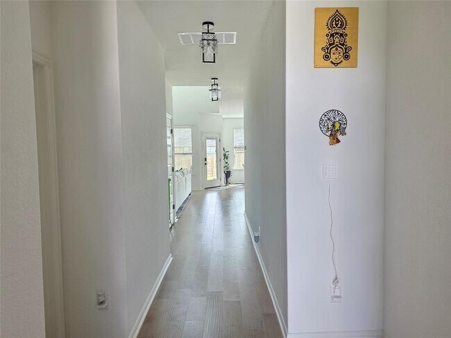 Foto del edificio - 124 Mission Oaks Dr