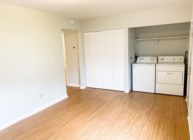 Building Photo - 181 Clover Valley Cir