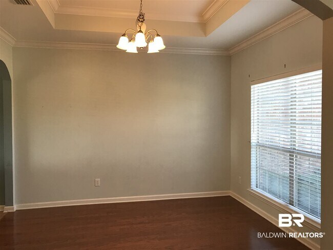 Building Photo - 24015 Limerick Ln