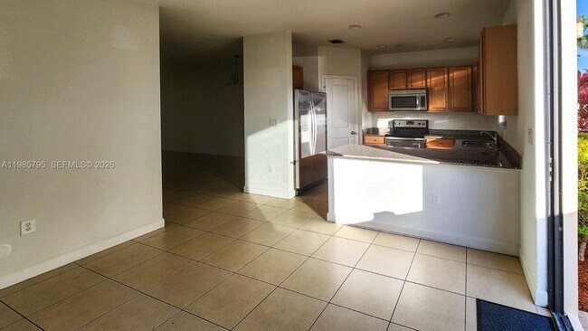 Foto del edificio - 470 NE 194th Terrace