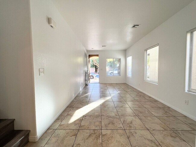 Foto del edificio - 9360 Fitzwilliam Ave