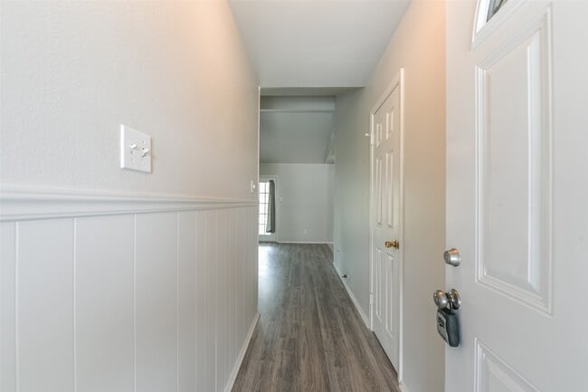 Foto del edificio - 5514 Vickita Dr