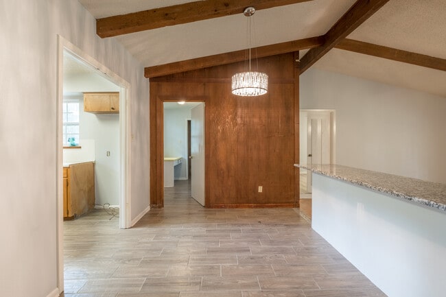Building Photo - Spacious 3-Bedroom Home on a Large Corner ...