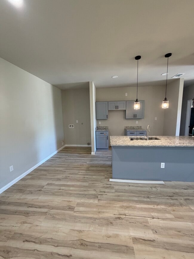 Foto del edificio - 2656 Locust Ave