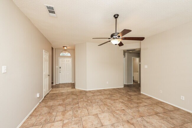 Foto del edificio - 1357 Meadow Creek Dr