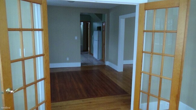 Building Photo - 1 br, 1 bath House - 1129 Pennoyer Ave