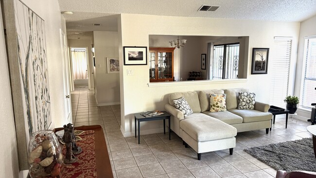 Foto del edificio - 13826 Fairway Hedge