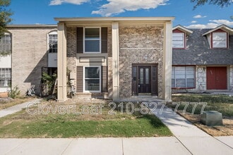 Building Photo - 6605 Spring Hurst Dr