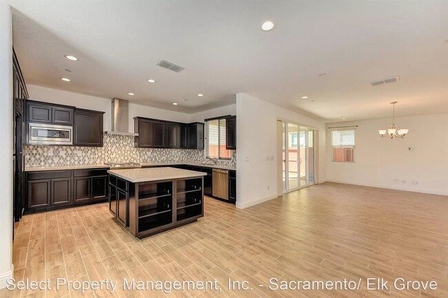 Building Photo - 4 br, 3 bath House - 8434 Stellata Lane