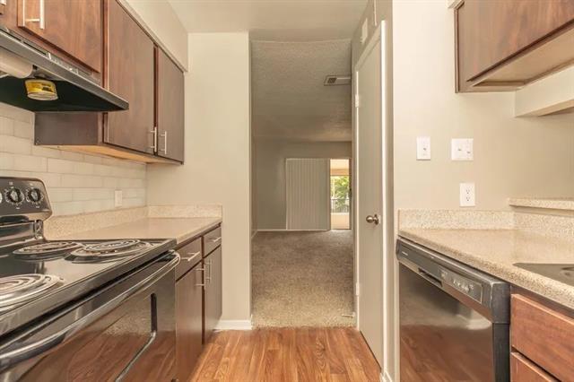 Foto del edificio - 6897 Meadow Rd