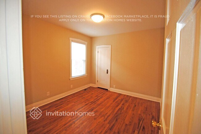 Building Photo - 5404 S Rutherford Ave