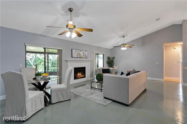 Building Photo - 3 br, 2 bath House - 9243 Palm Tree Dr