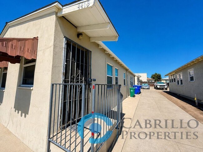 Foto del edificio - 4413 44th St
