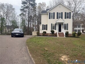 Building Photo - 5625 Eagle Lake Dr