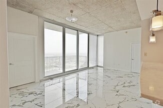 Building Photo - 5925 Almeda Rd