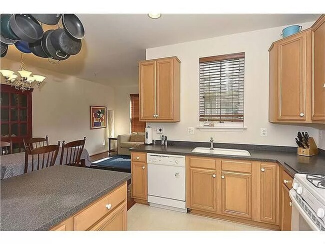 Kitchen - 13681 Harvest Glen Way