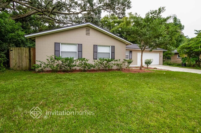 Building Photo - 3362 Bougainvillea Dr