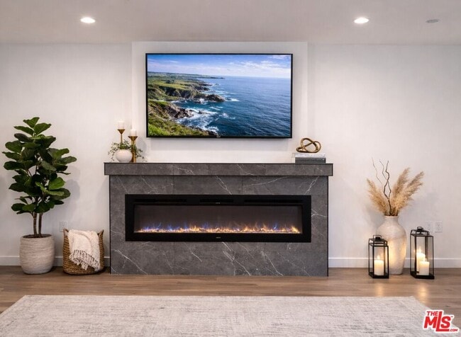 Foto del edificio - 4522 Mammoth Ave