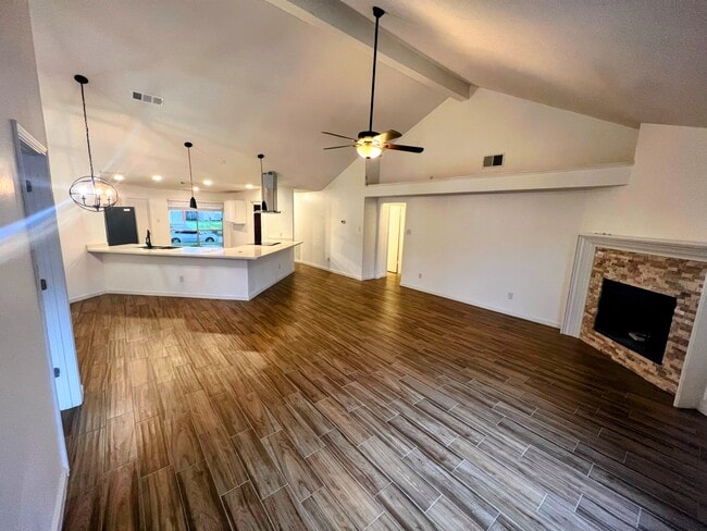 Building Photo - 4427 Leyland Dr