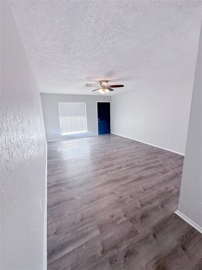 Foto del edificio - 6008 SW Park Ave