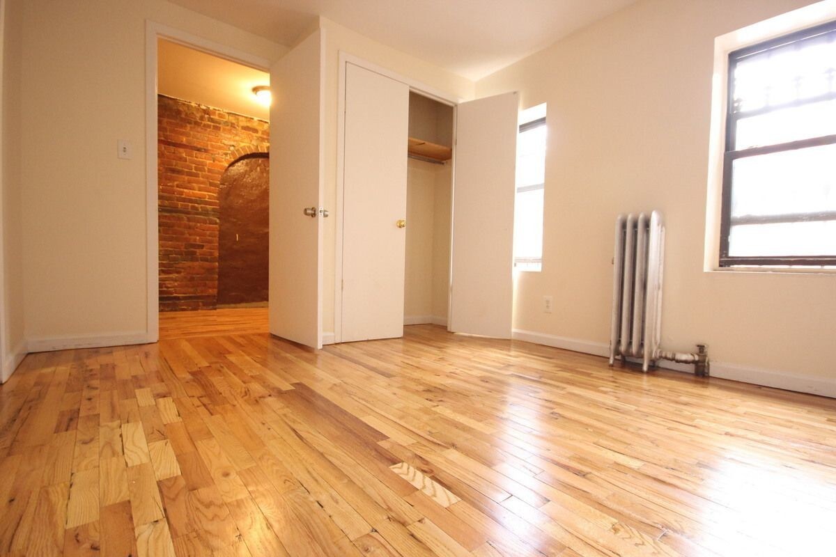 Primary Photo - 976 Bedford Ave