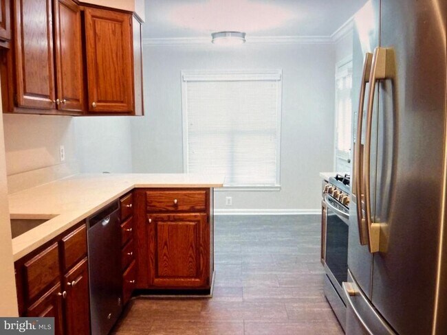 Foto del edificio - 7256 Glen Hollow Ct