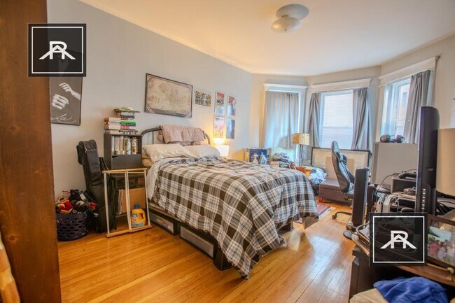 Building Photo - 2 bedroom in Brighton MA 02134