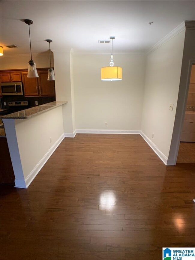 Building Photo - 1123 Riverhaven Pl