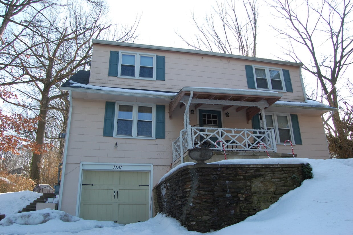 1131 Grovania Ave, Abington, PA 19001 Apartments in Abington, PA