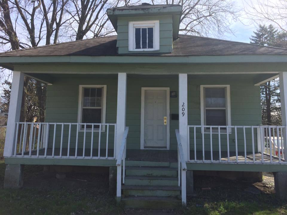 Foto principal - 209 W Bradley Ave