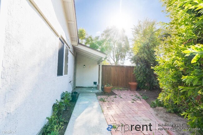 Foto del edificio - 3 br, 2 bath House - 3722 Fenn Street, Irv...