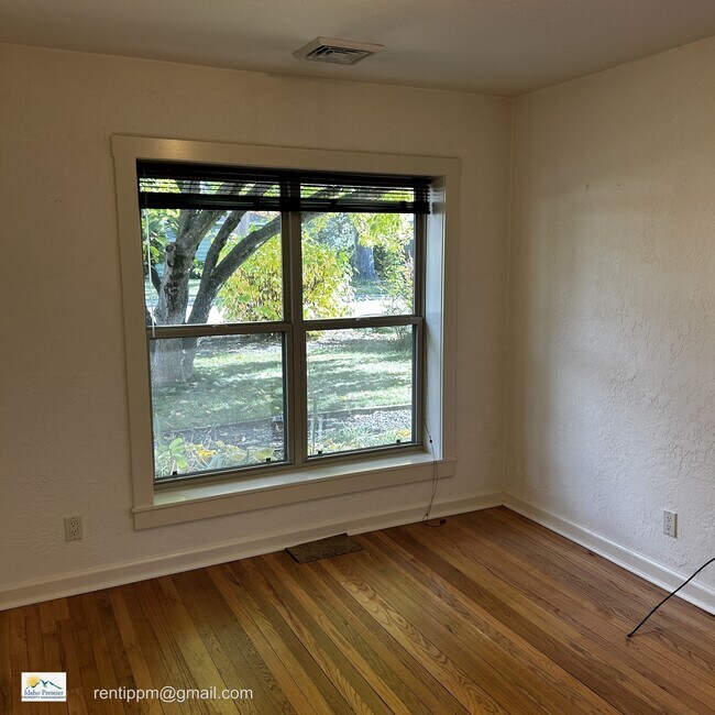 Building Photo - 1919 N 31st St