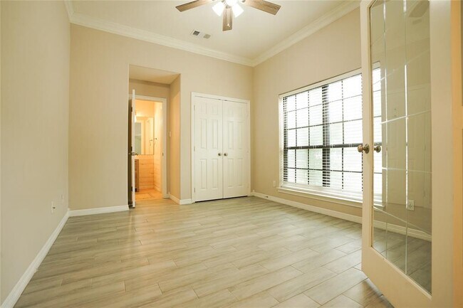 Foto del edificio - 14106 Glen Canon Ln