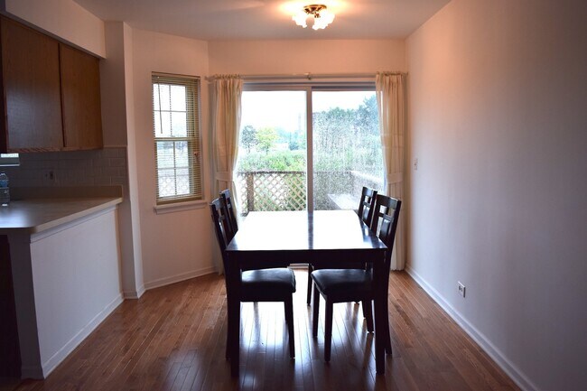Foto del edificio - 234 Carlisle Ave