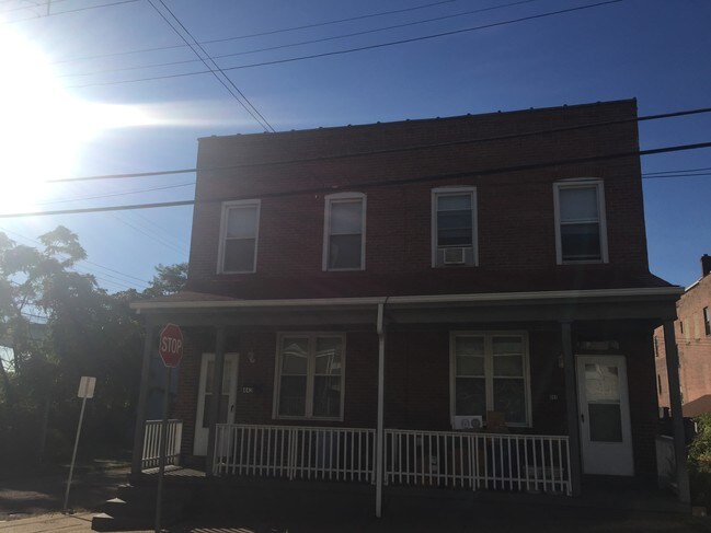 Foto del edificio - 440 Ella St