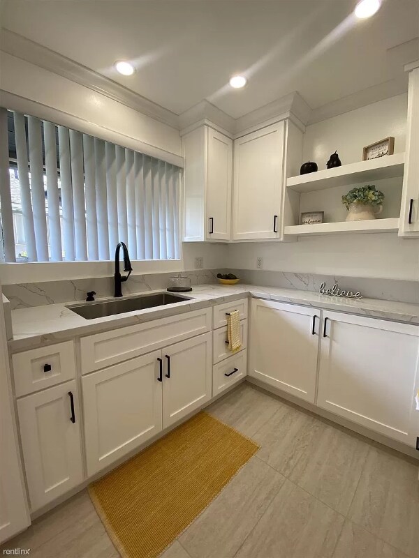 Foto principal - 1772 Grevelia St