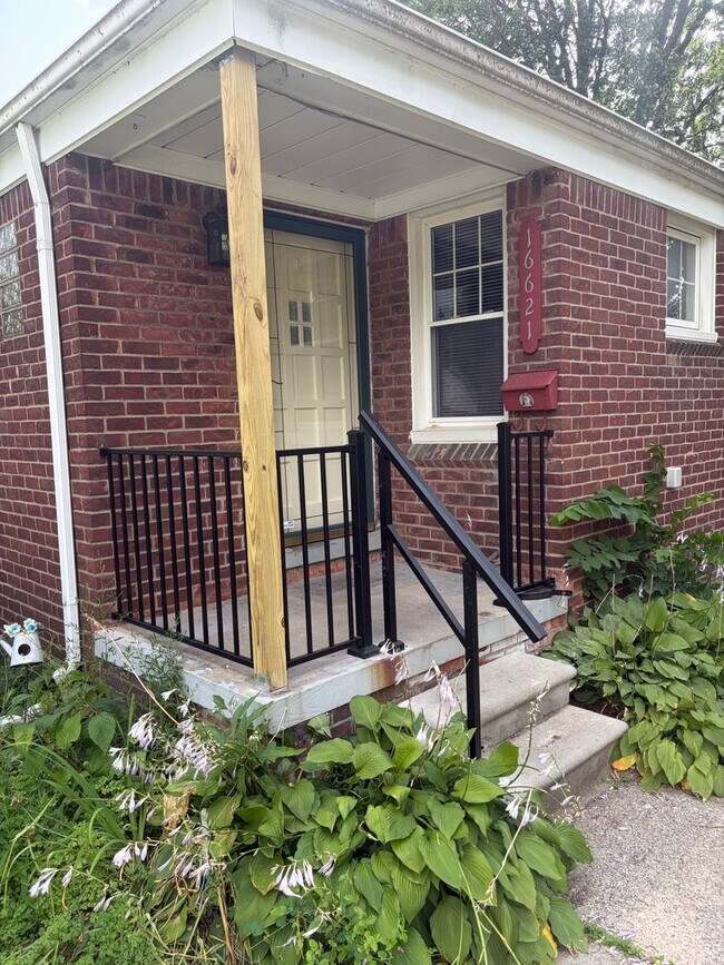 Foto del edificio - 16622 Brady St
