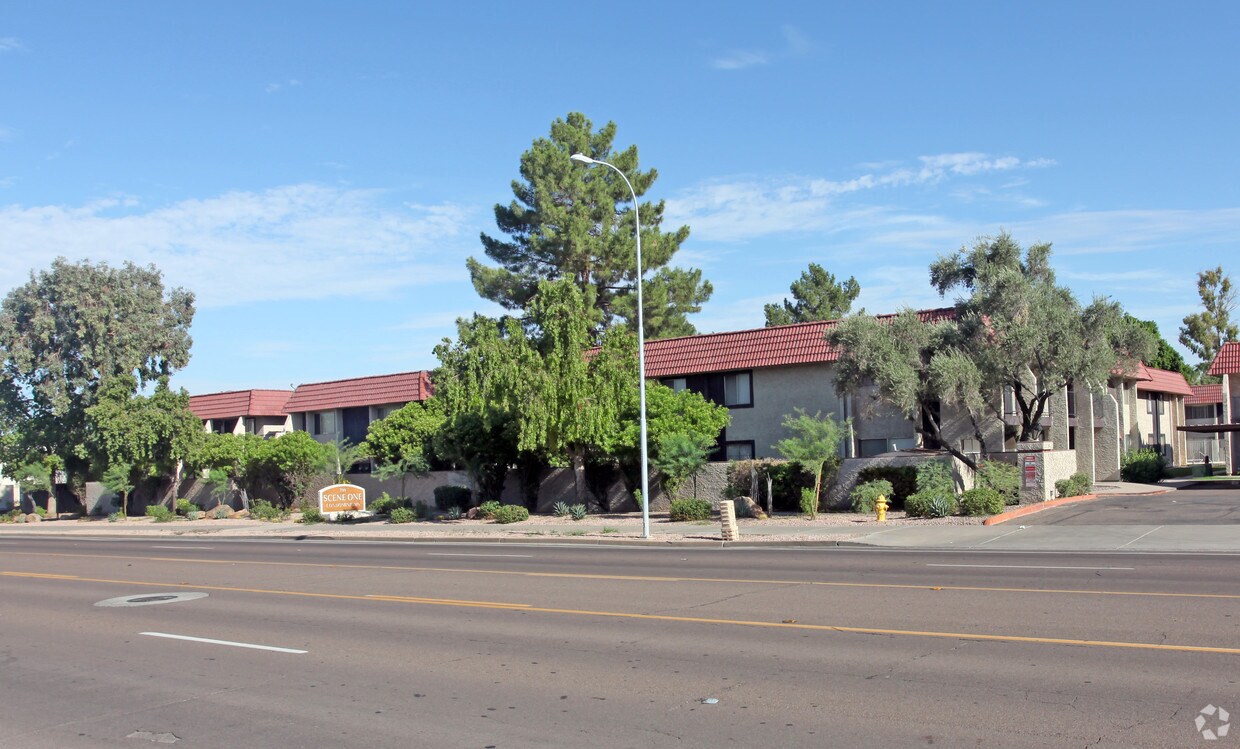 Primary Photo - Scene One Condominiums