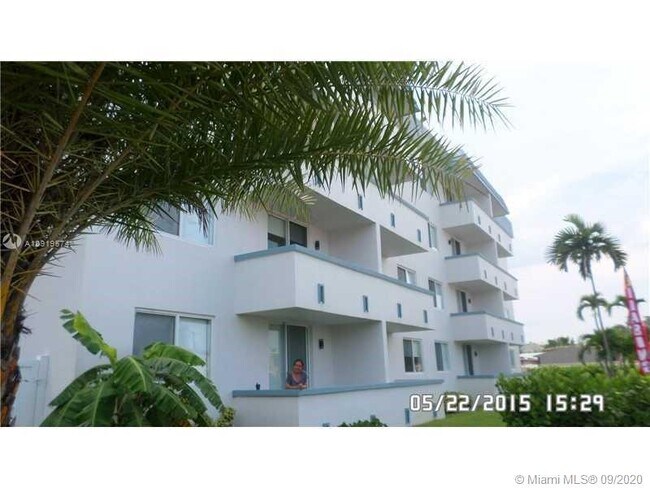 Foto del edificio - 11750 NE 16th Ave