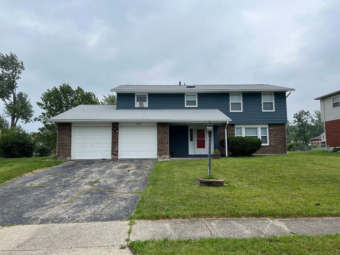 Primary Photo - 6470 Waywind - 6 Bedroom - 3.5 Bath - In T...